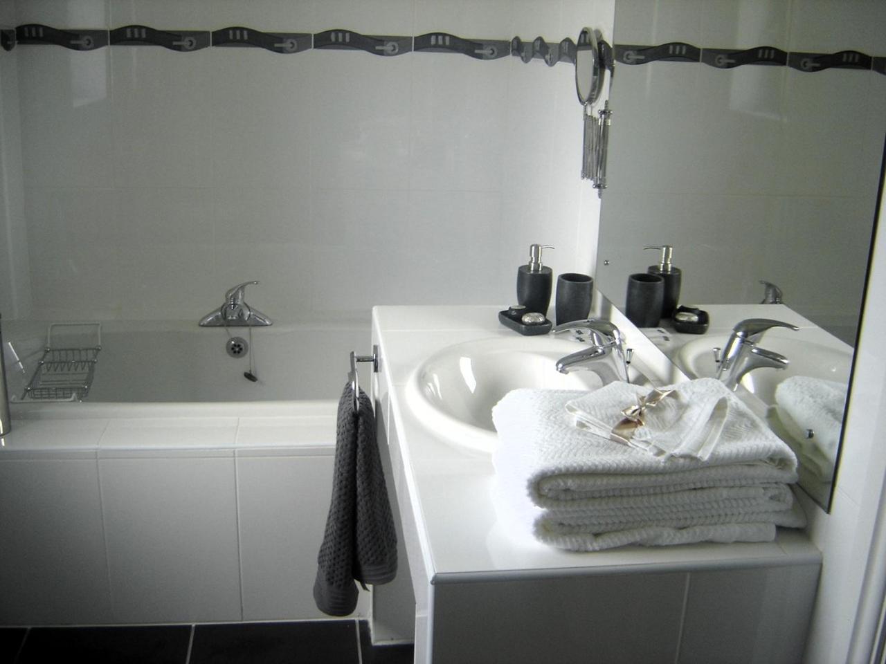 Fuchsia Lodge - New Luxury 5* Beachside Lodge With Sauna - 4 Beds Ensuite - Spectacular Location ووترفيل المظهر الخارجي الصورة